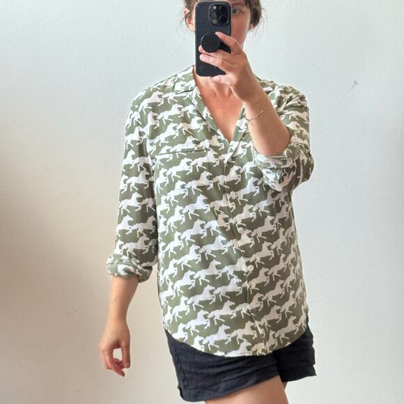 EQUIPMENT FEMME Sage Green Horse Print 100% Silk Long Sleeve Collared Blouse Top - Picture 1 of 9